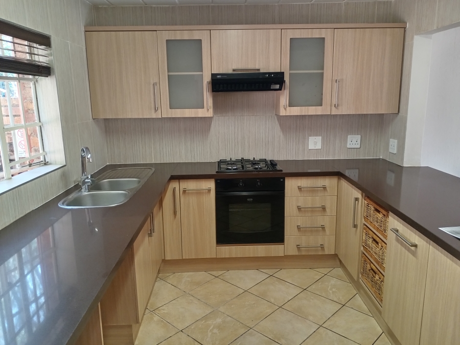 3 Bedroom Property for Sale in Constantia Kloof Gauteng