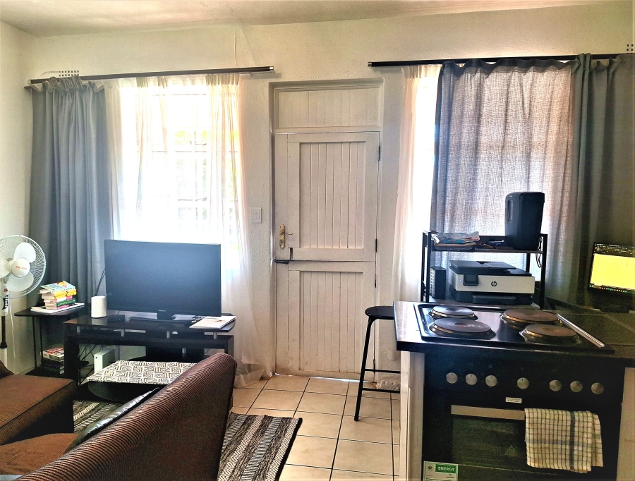 1 Bedroom Property for Sale in Albertville Gauteng