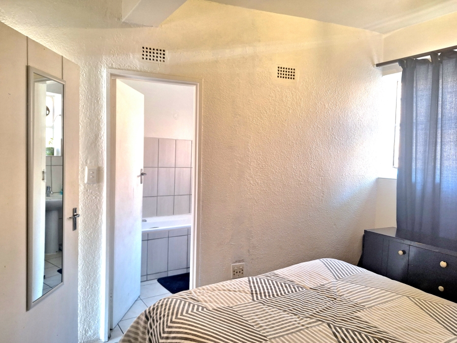 1 Bedroom Property for Sale in Albertville Gauteng