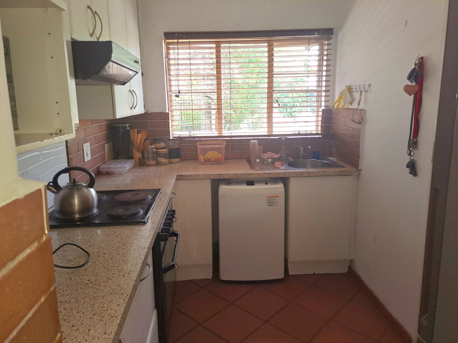2 Bedroom Property for Sale in Rembrandt Park Gauteng