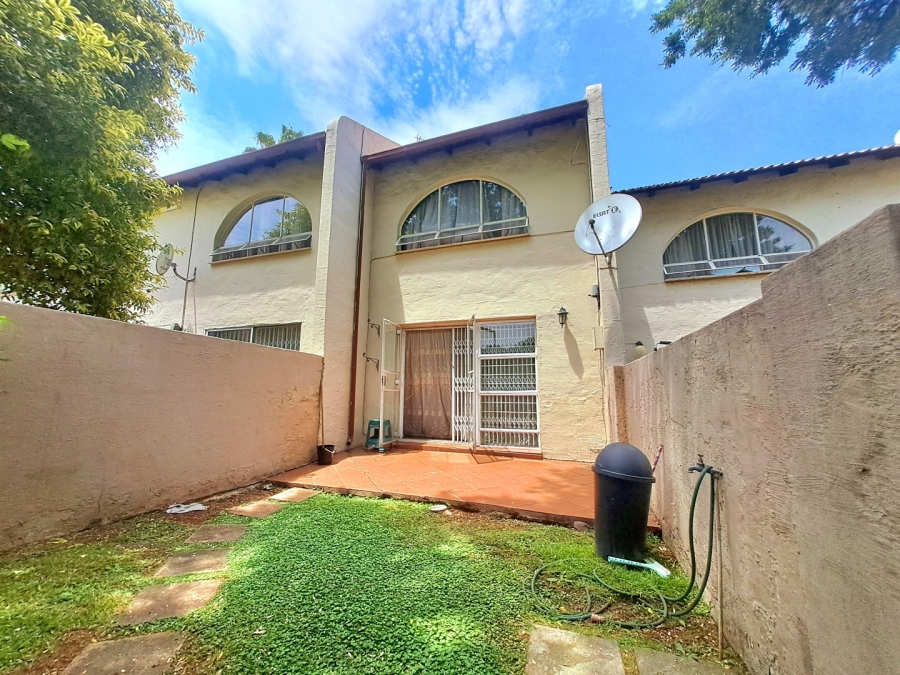 2 Bedroom Property for Sale in Rembrandt Park Gauteng