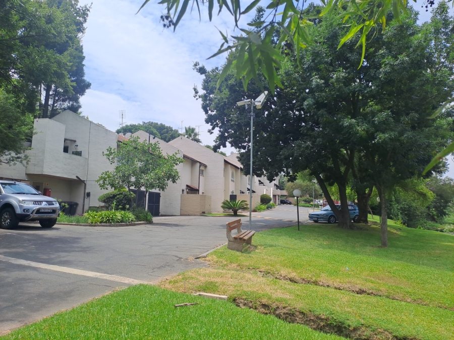 2 Bedroom Property for Sale in Rembrandt Park Gauteng