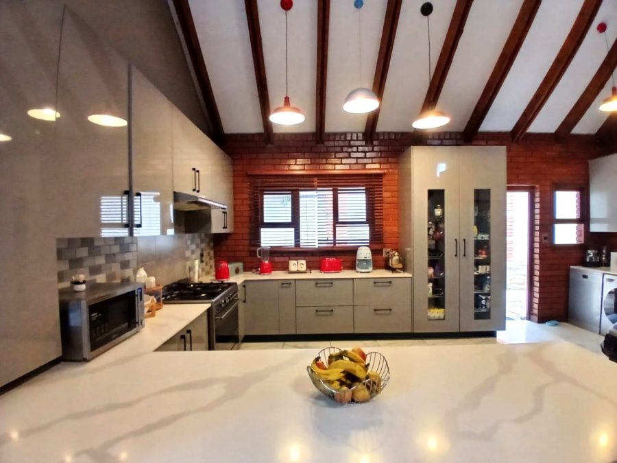 To Let 3 Bedroom Property for Rent in Equestria Gauteng