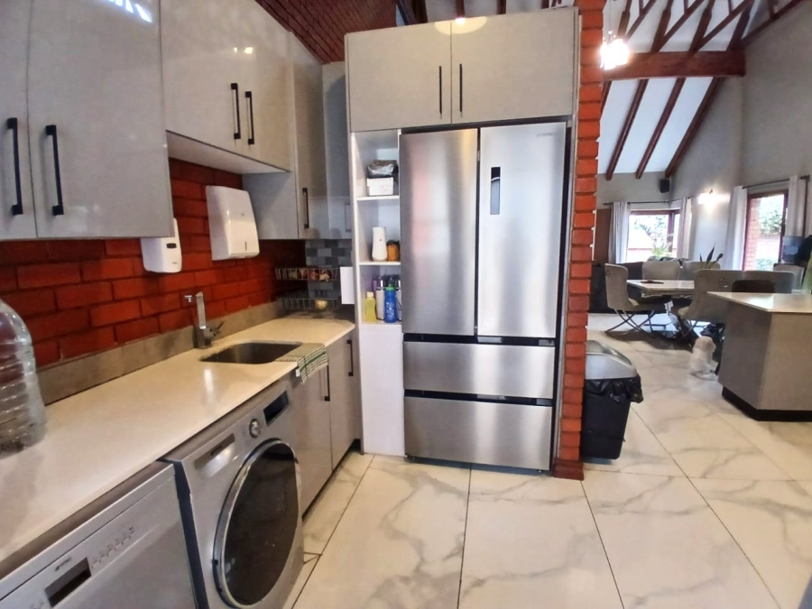 To Let 3 Bedroom Property for Rent in Equestria Gauteng