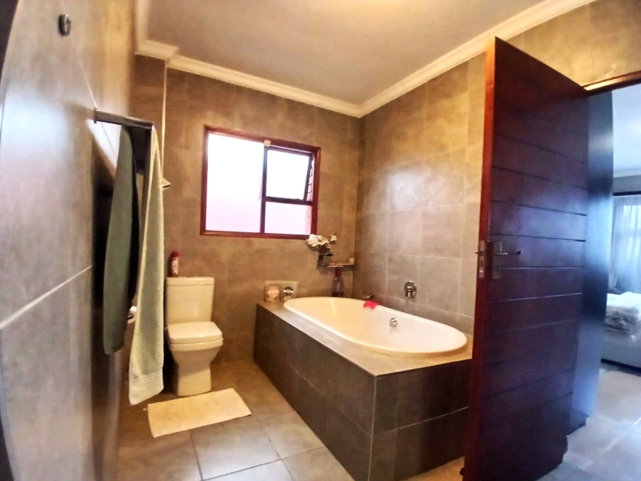 To Let 3 Bedroom Property for Rent in Equestria Gauteng