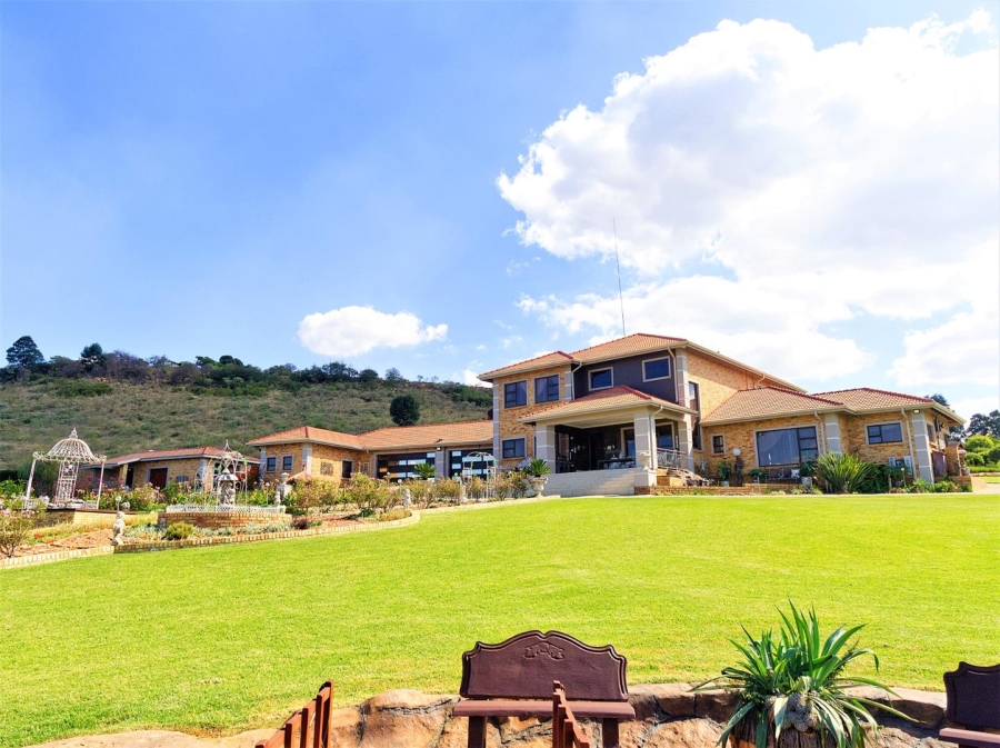 5 Bedroom Property for Sale in Blue Saddle Ranches Gauteng
