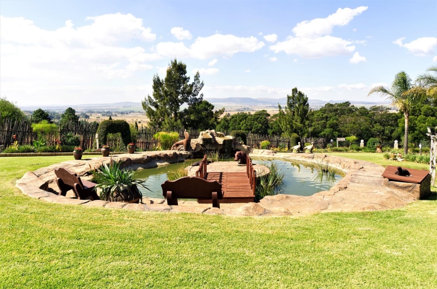 5 Bedroom Property for Sale in Blue Saddle Ranches Gauteng