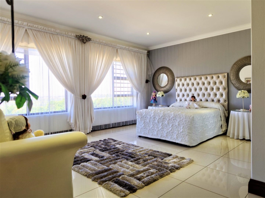 5 Bedroom Property for Sale in Blue Saddle Ranches Gauteng