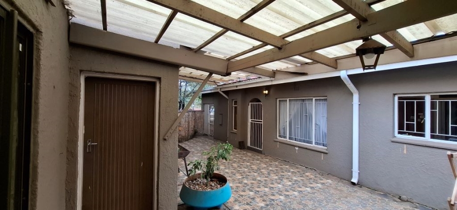 3 Bedroom Property for Sale in Westonaria Gauteng