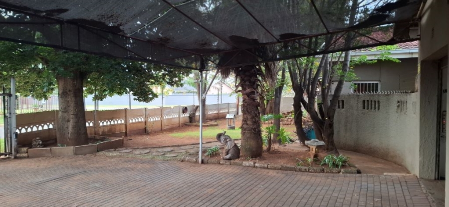 3 Bedroom Property for Sale in Westonaria Gauteng