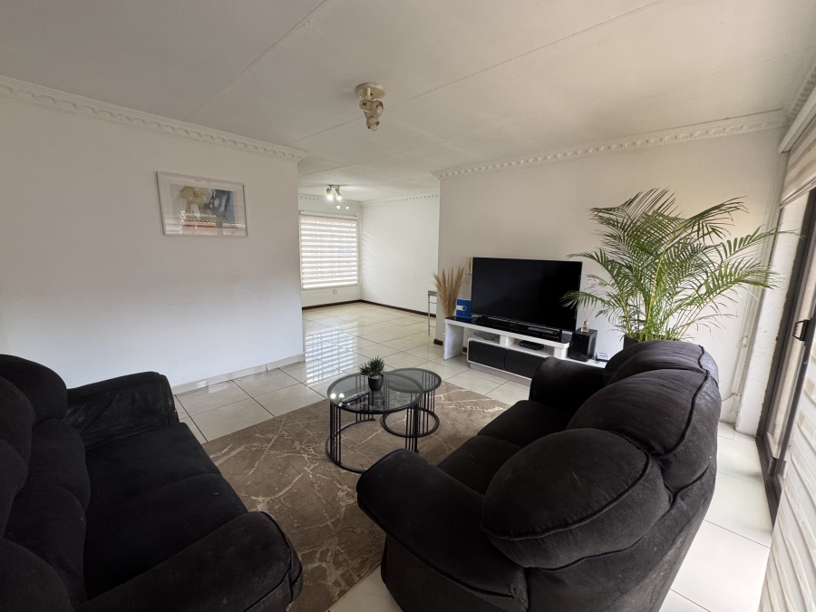 3 Bedroom Property for Sale in Meyerspark Gauteng