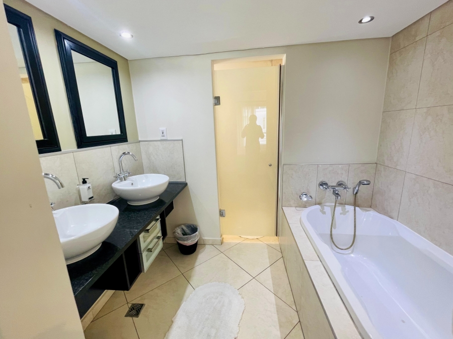 2 Bedroom Property for Sale in Morningside Gauteng