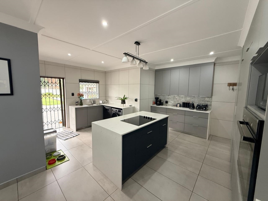 4 Bedroom Property for Sale in Risiville Gauteng