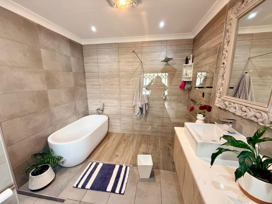 4 Bedroom Property for Sale in Risiville Gauteng