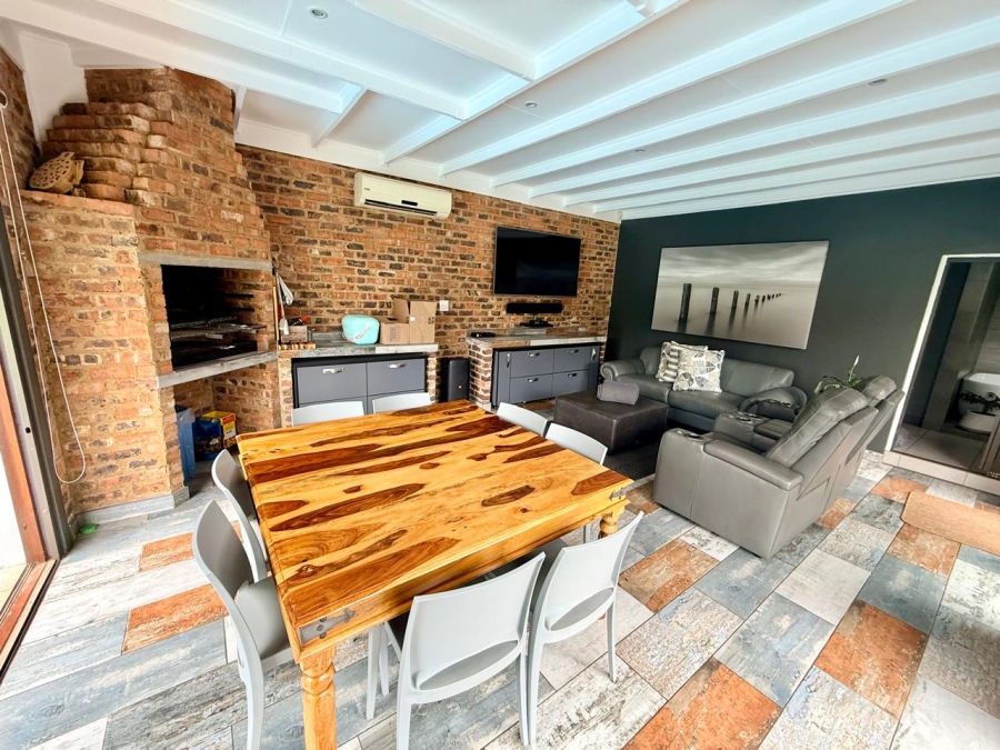 4 Bedroom Property for Sale in Risiville Gauteng