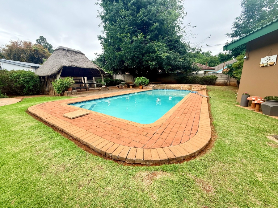 4 Bedroom Property for Sale in Risiville Gauteng