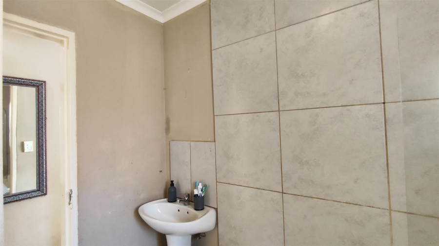 3 Bedroom Property for Sale in Alliance Gauteng