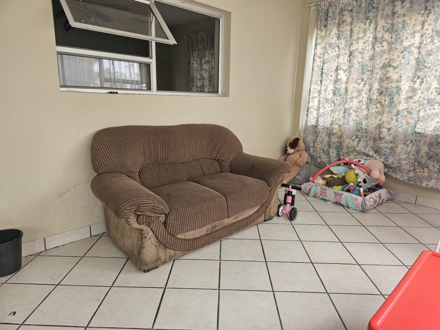 2 Bedroom Property for Sale in New Redruth Gauteng