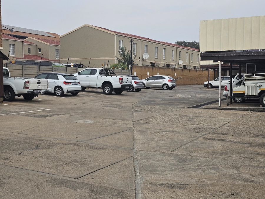 2 Bedroom Property for Sale in New Redruth Gauteng