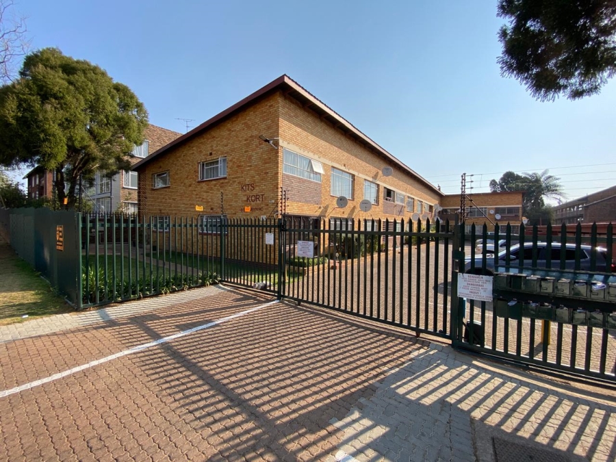 2 Bedroom Property for Sale in New Redruth Gauteng