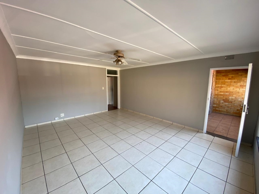 2 Bedroom Property for Sale in New Redruth Gauteng