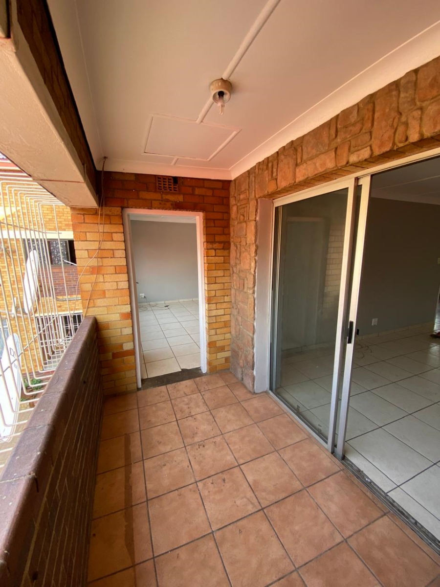 2 Bedroom Property for Sale in New Redruth Gauteng