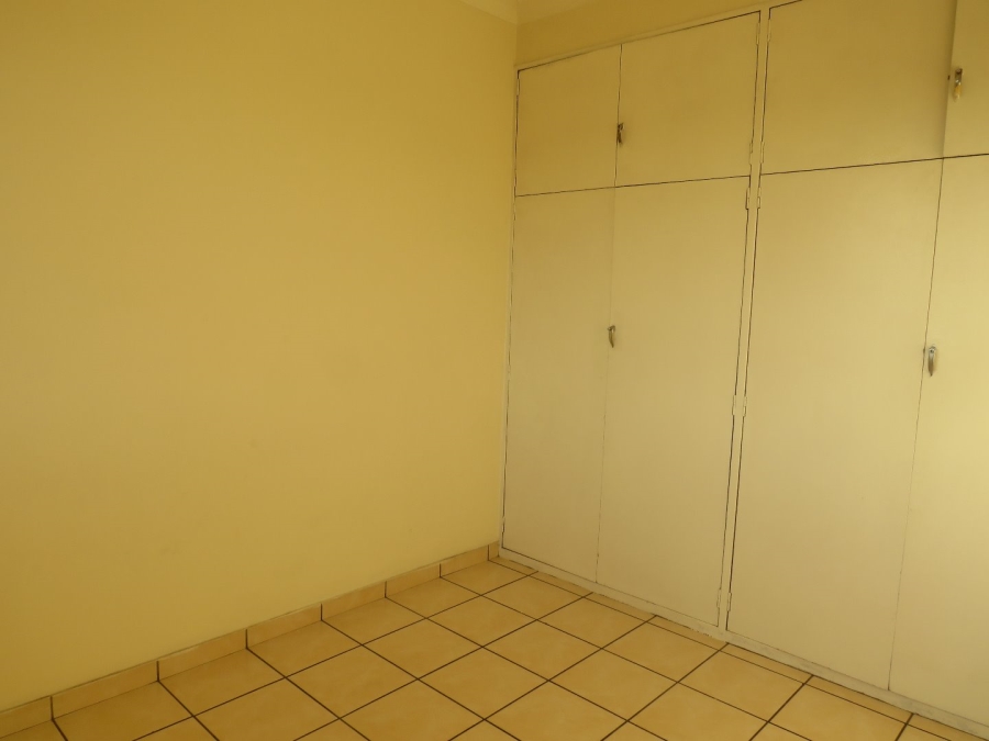 2 Bedroom Property for Sale in New Redruth Gauteng