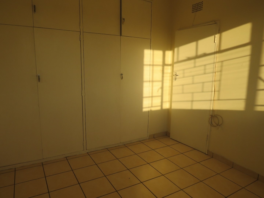 2 Bedroom Property for Sale in New Redruth Gauteng