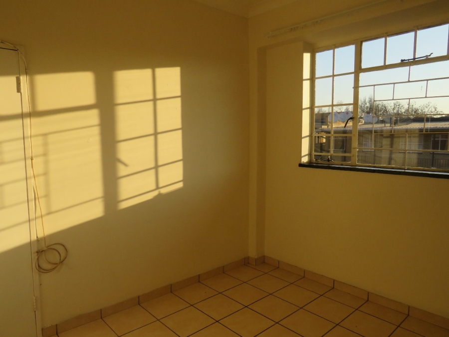 2 Bedroom Property for Sale in New Redruth Gauteng