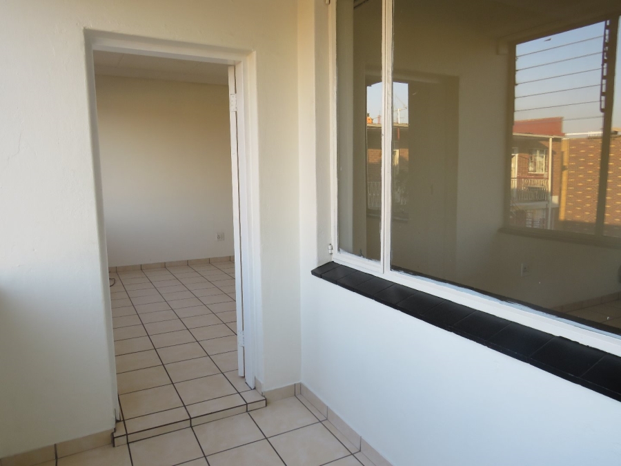 2 Bedroom Property for Sale in New Redruth Gauteng