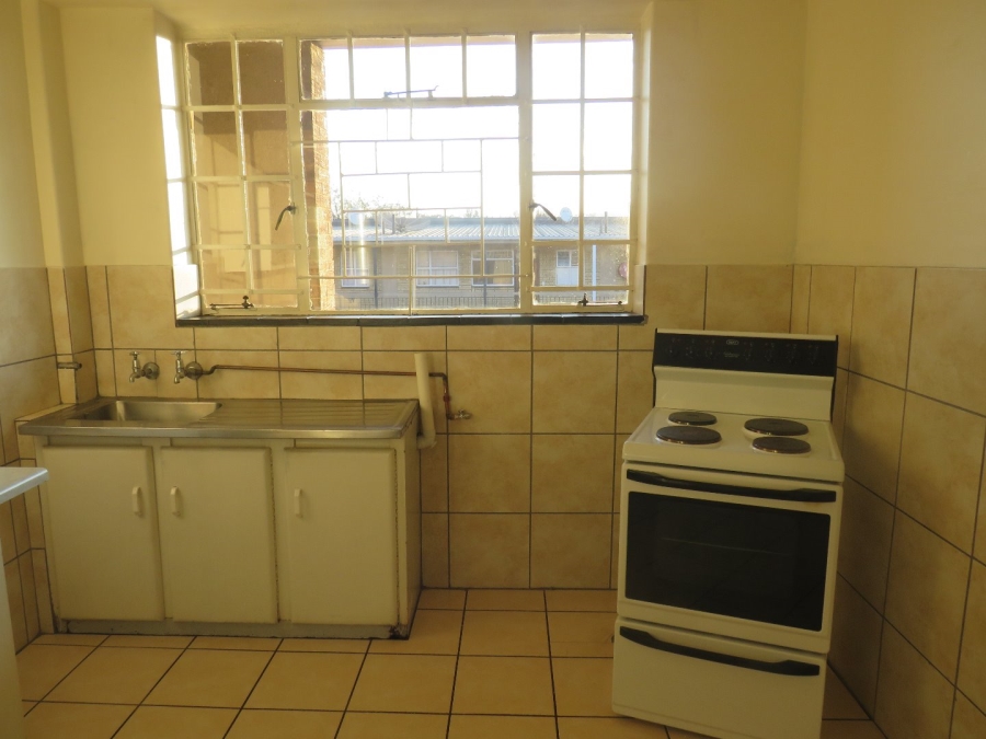 2 Bedroom Property for Sale in New Redruth Gauteng
