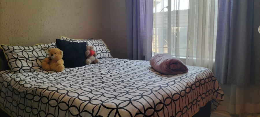 3 Bedroom Property for Sale in Greenhills Gauteng