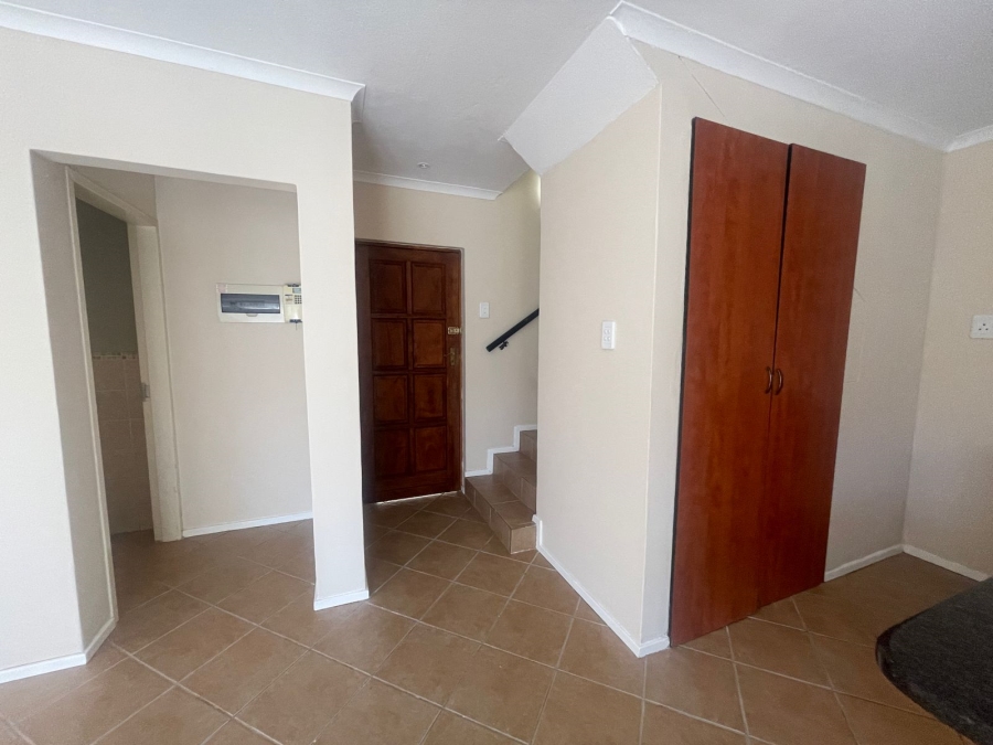 2 Bedroom Property for Sale in Pretoria North Gauteng