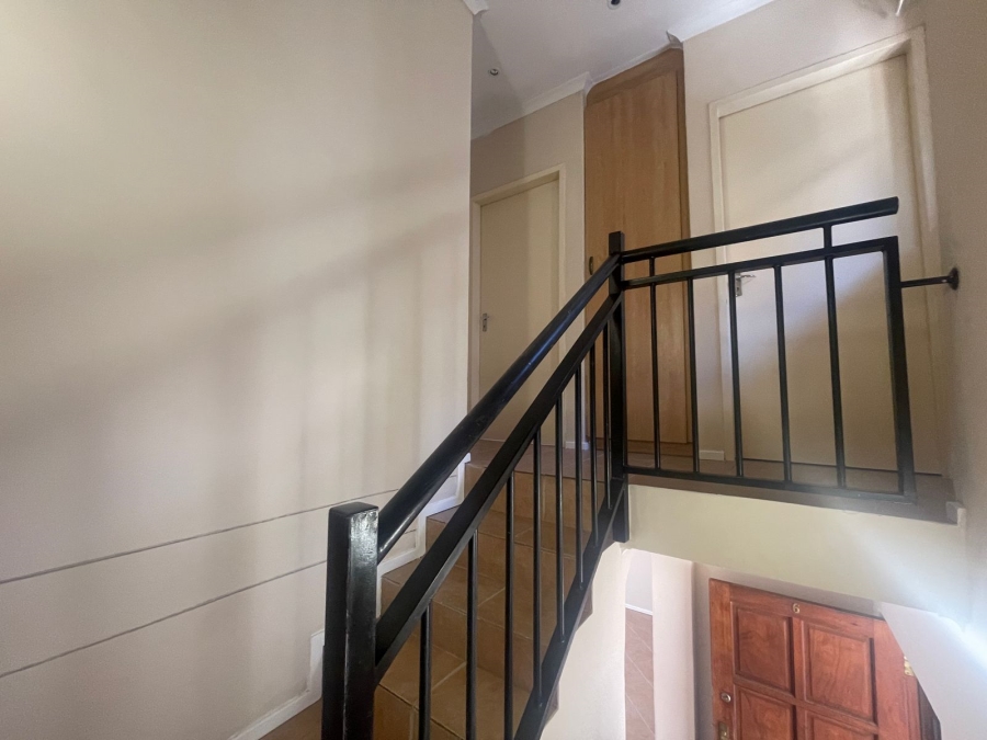 2 Bedroom Property for Sale in Pretoria North Gauteng