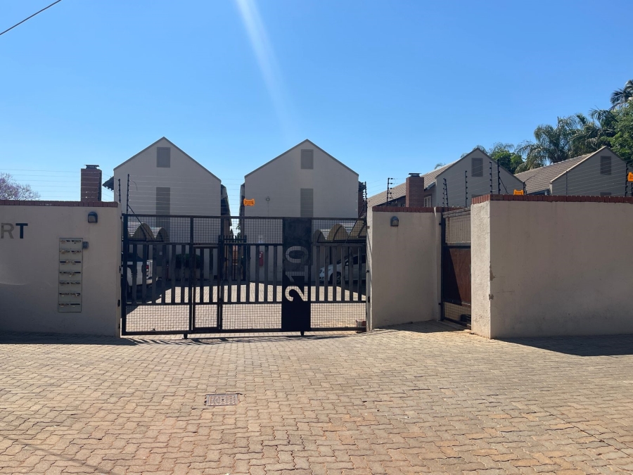 2 Bedroom Property for Sale in Pretoria North Gauteng