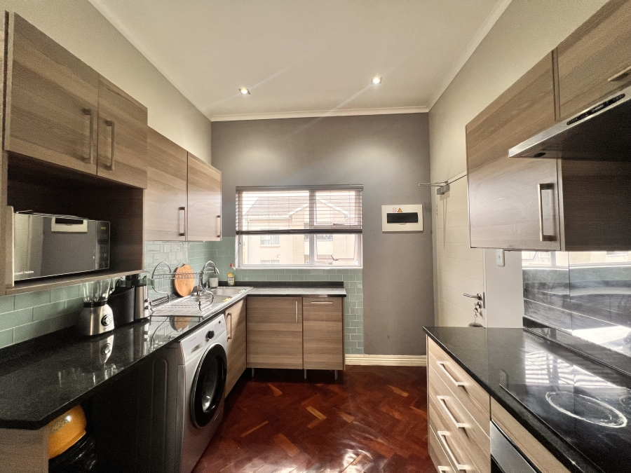 2 Bedroom Property for Sale in Blue Hills Gauteng