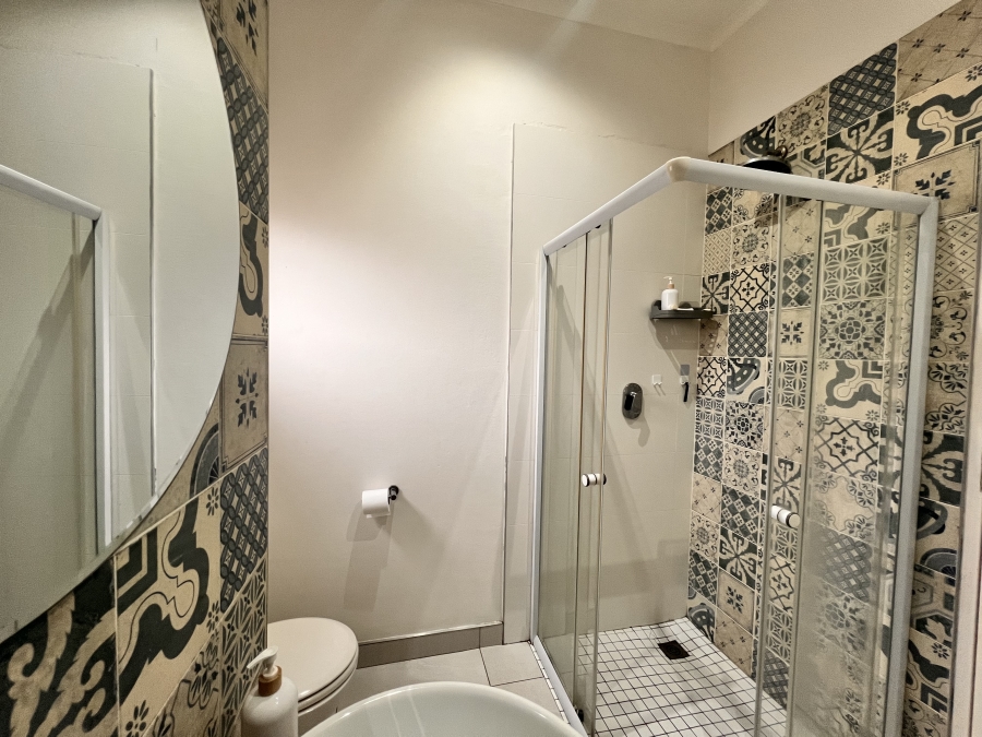 2 Bedroom Property for Sale in Blue Hills Gauteng