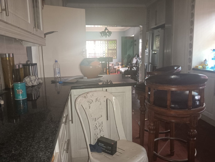 5 Bedroom Property for Sale in Hillside Gauteng