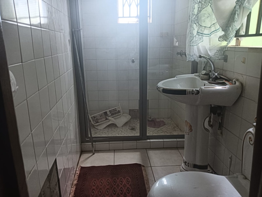 5 Bedroom Property for Sale in Hillside Gauteng