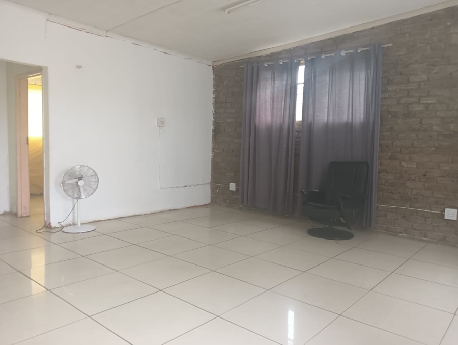 5 Bedroom Property for Sale in Hillside Gauteng