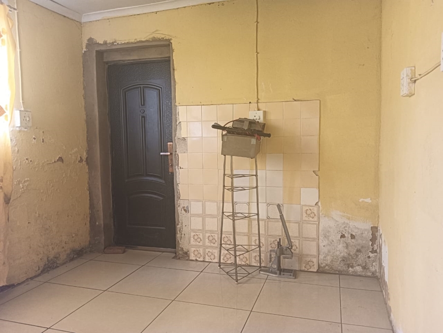 5 Bedroom Property for Sale in Hillside Gauteng