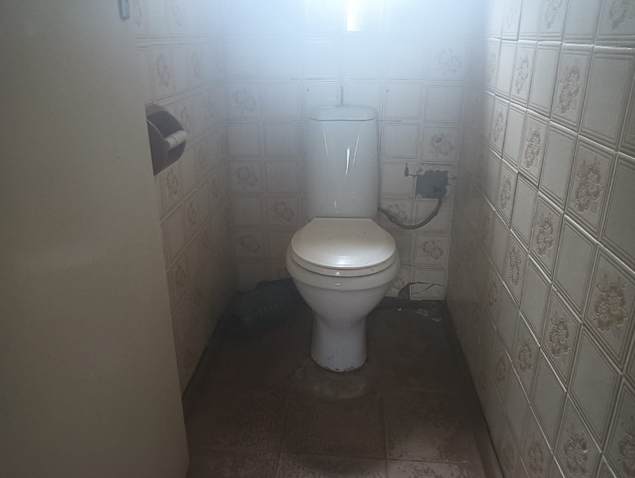 5 Bedroom Property for Sale in Hillside Gauteng