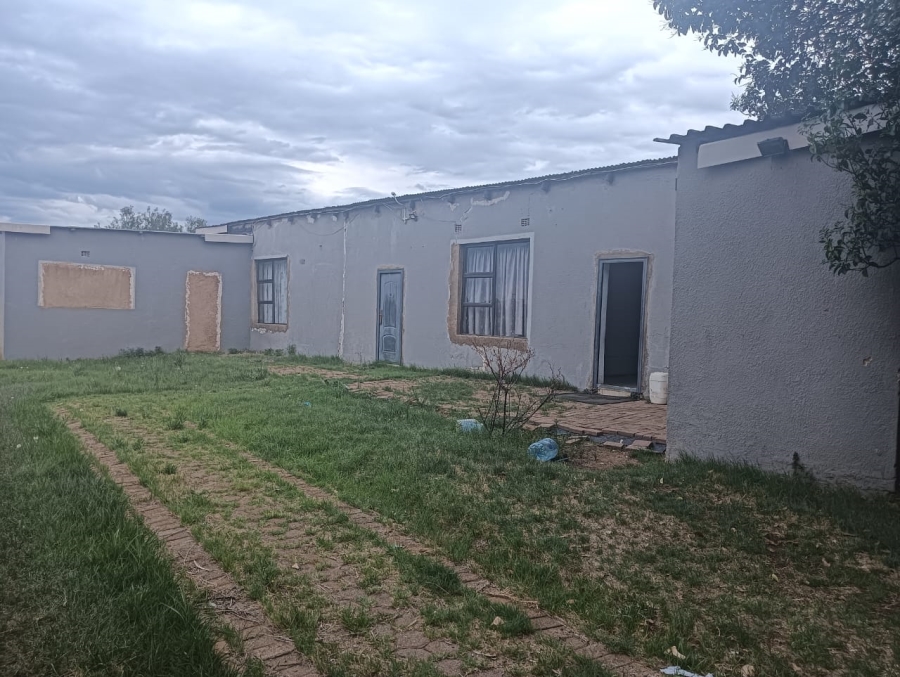5 Bedroom Property for Sale in Hillside Gauteng