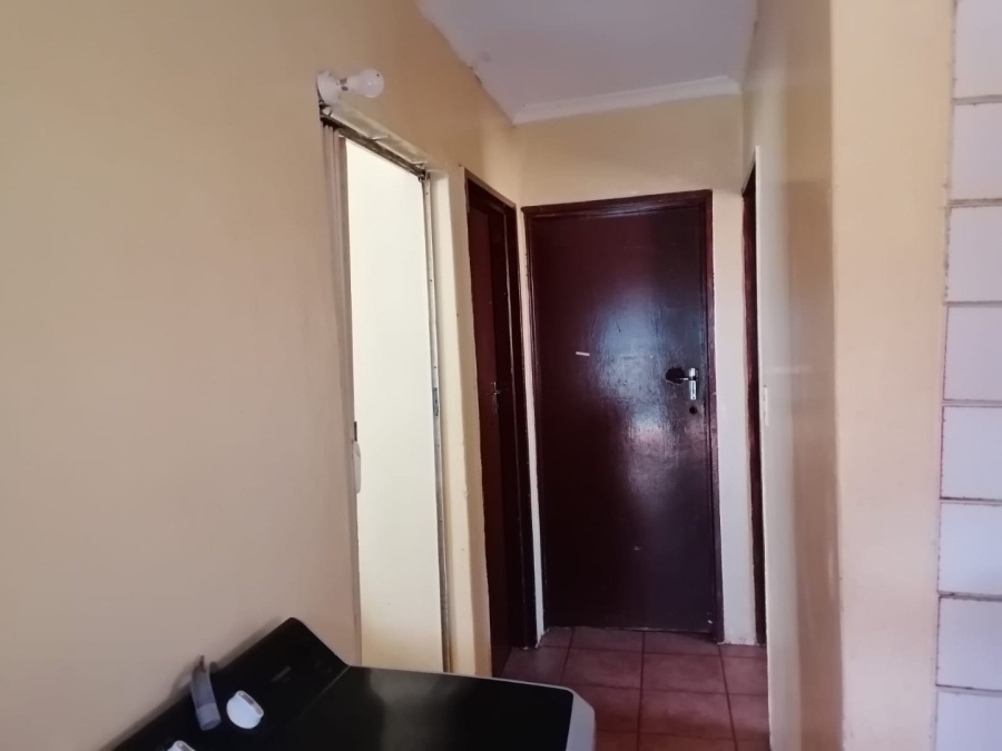 2 Bedroom Property for Sale in Khutsong Gauteng