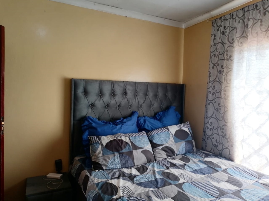 2 Bedroom Property for Sale in Khutsong Gauteng