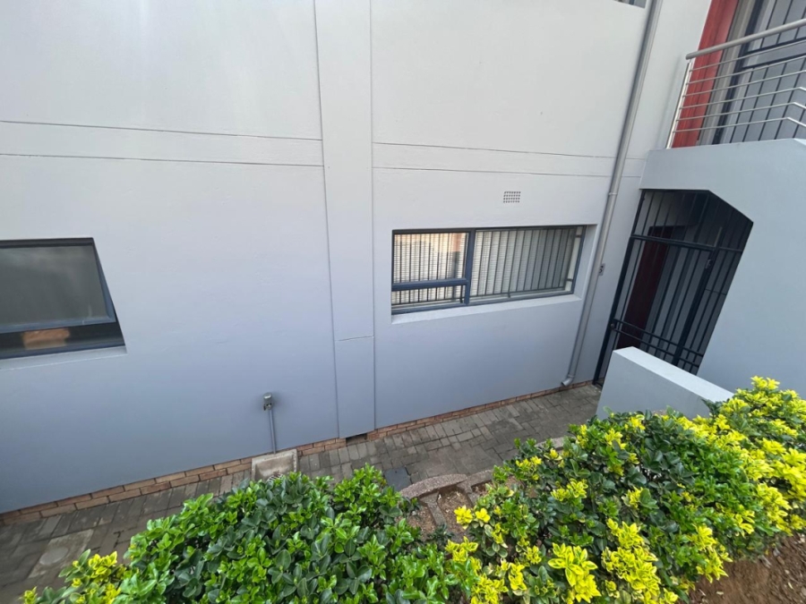 1 Bedroom Property for Sale in Bedford Gardens Gauteng