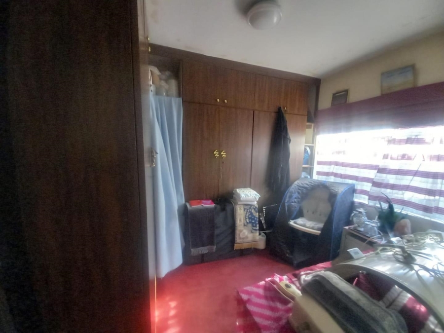 6 Bedroom Property for Sale in Actonville Gauteng