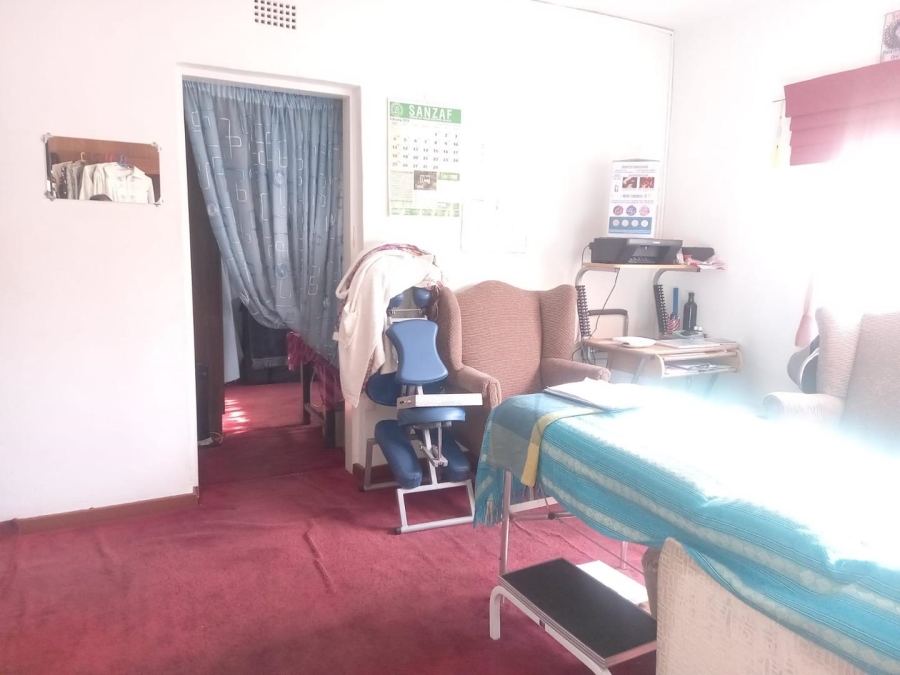 6 Bedroom Property for Sale in Actonville Gauteng