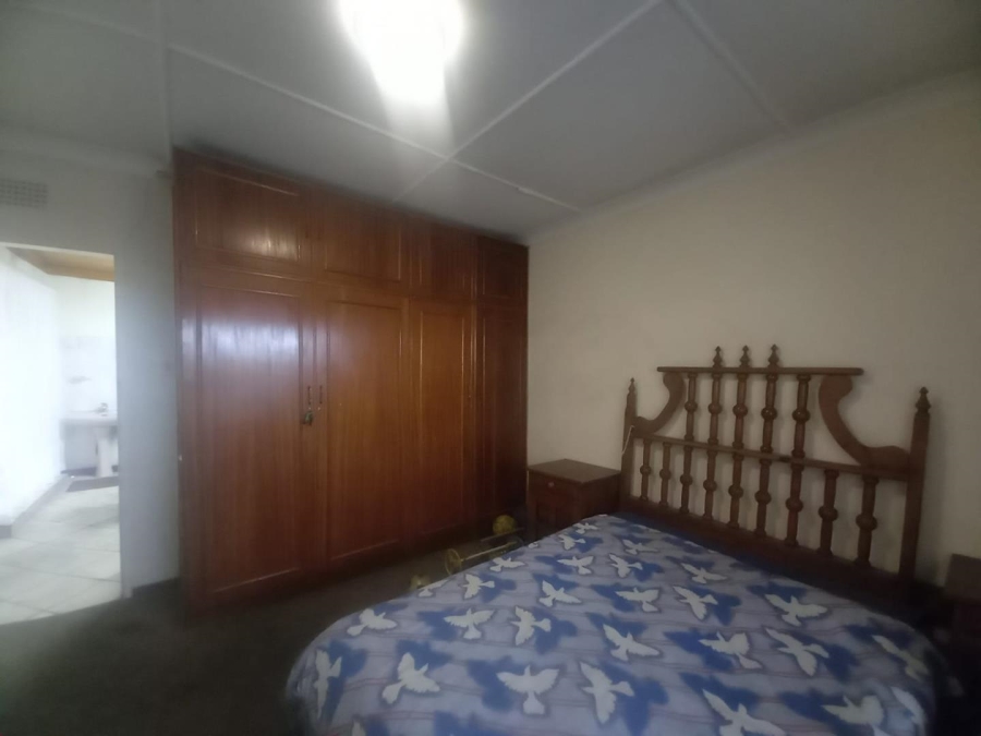 6 Bedroom Property for Sale in Actonville Gauteng