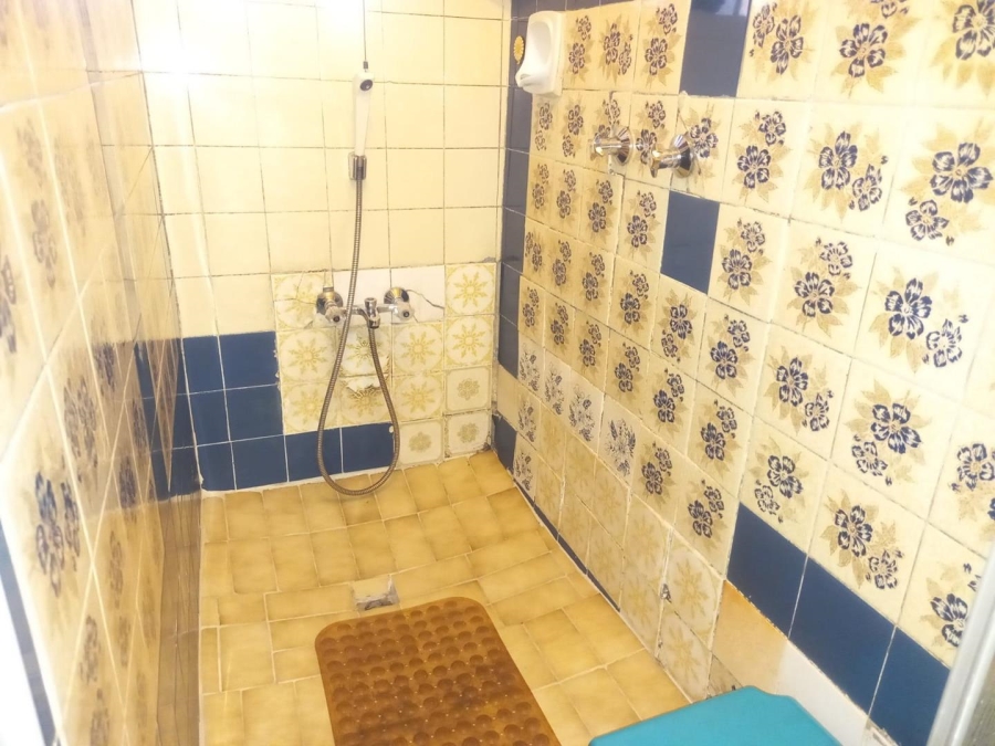 6 Bedroom Property for Sale in Actonville Gauteng